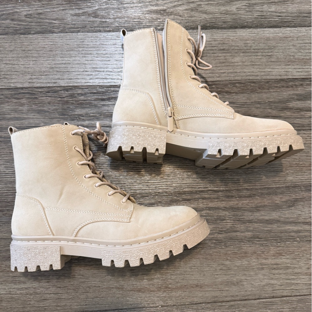 Xappeal Cream Combat Boots